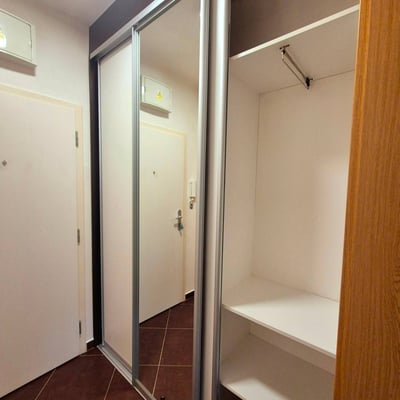 Vermietung einer komfortablen 1-Zimmer-Studio-Wohnung, 20 m², Stadtteil Ružinov, Bratislava, Slowakei